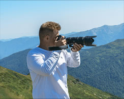 Professionals and advanced enthusiasts